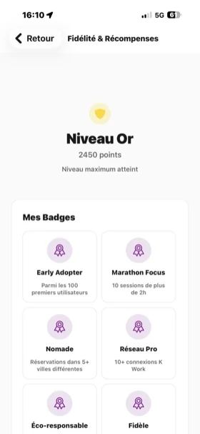 Écran Fidélité & Récompenses — niveau Gold, badges et points K work